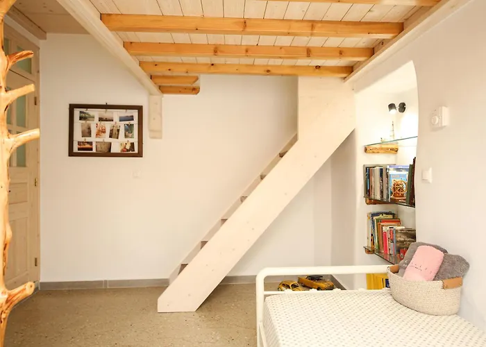 アパート Imellos Apérathos